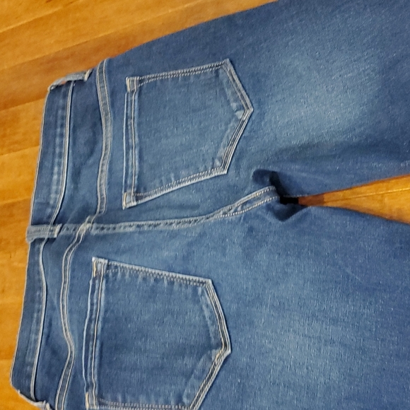 Harper Skinny "Ripped" - Picture 8 of 14